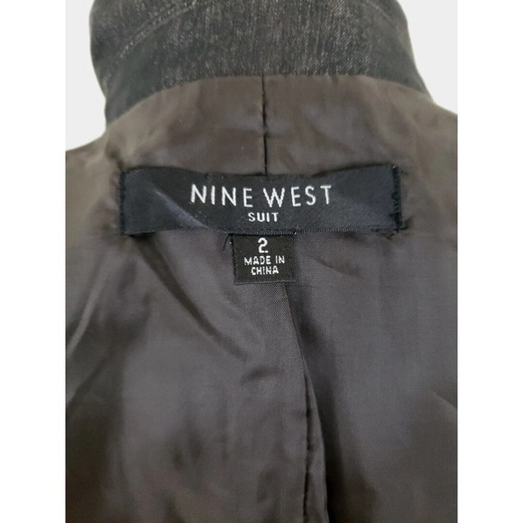 NINE WEST~Woman Size 2~ Black/Gold Trench Coat Button Up, Belted. - Picture 2 of 9